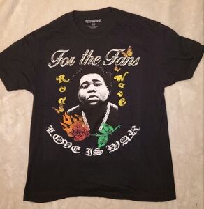 MEDIUM- ROD WAVE, FOR THE FANS, LOVE IS WAR TOUR MERCH. BRAND NEW.